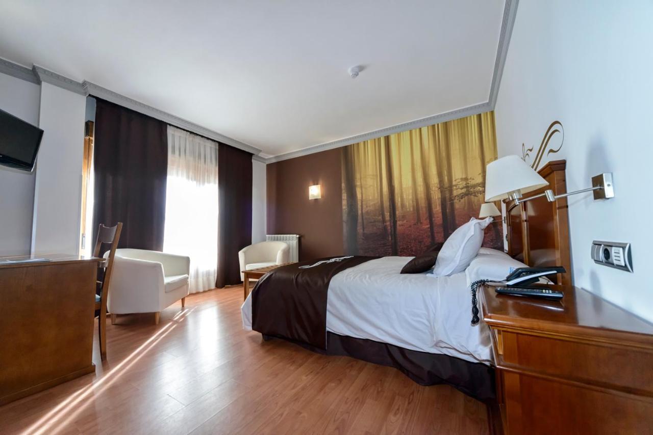 Hotel La Barrosa Абехар Экстерьер фото